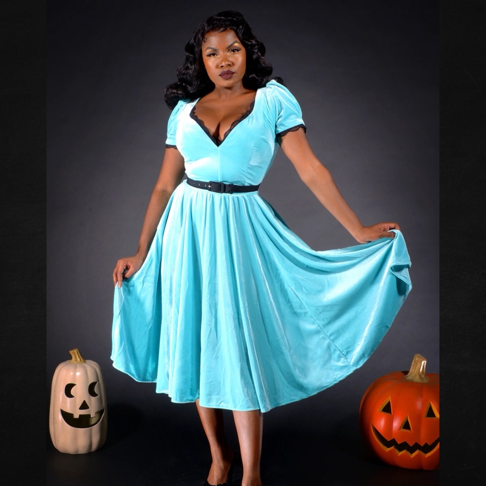 RARE!!! Pinup Girl Clothing Lilith Swing Dress in Jade Velvet